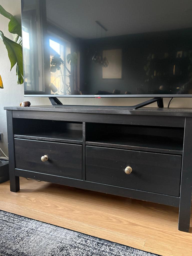 Donker houten tv meubel - Gratis af te halen!, Ophalen, Gebruikt, 100 tot 150 cm, Minder dan 100 cm