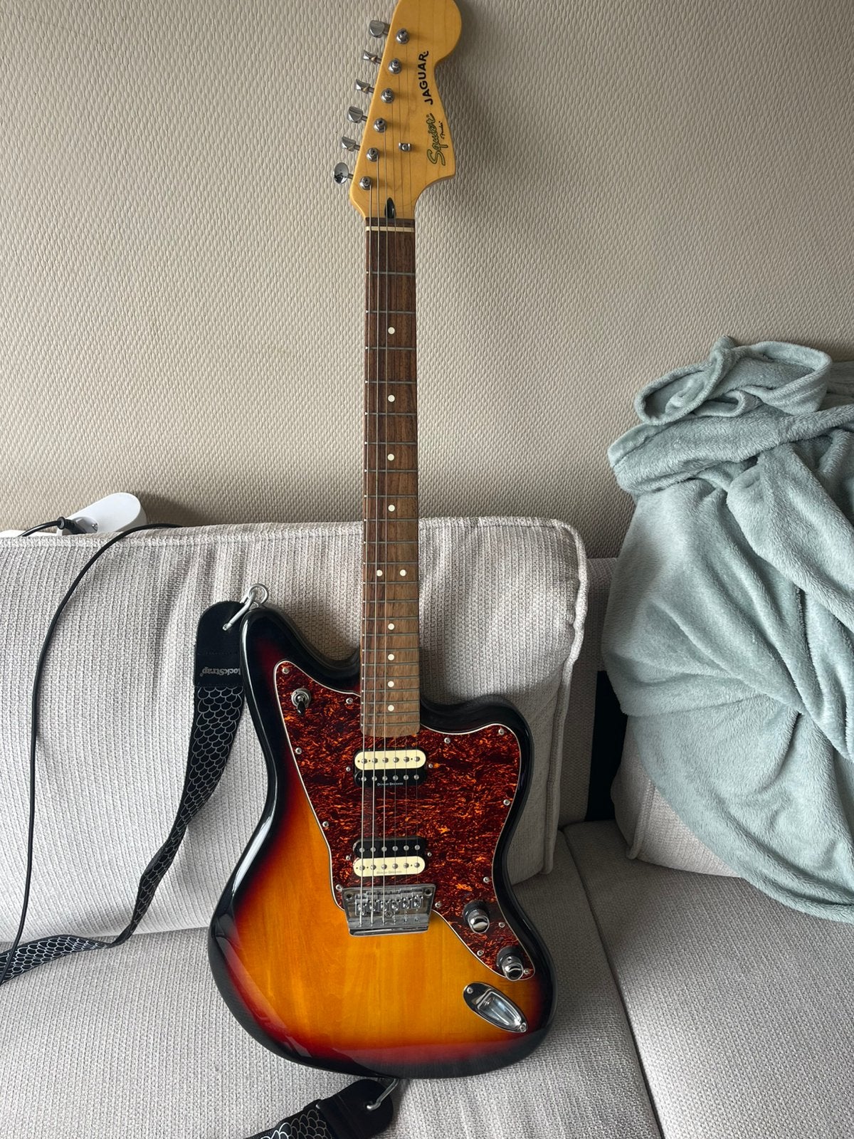 Squier Jaguar, Ophalen, Zo goed als nieuw