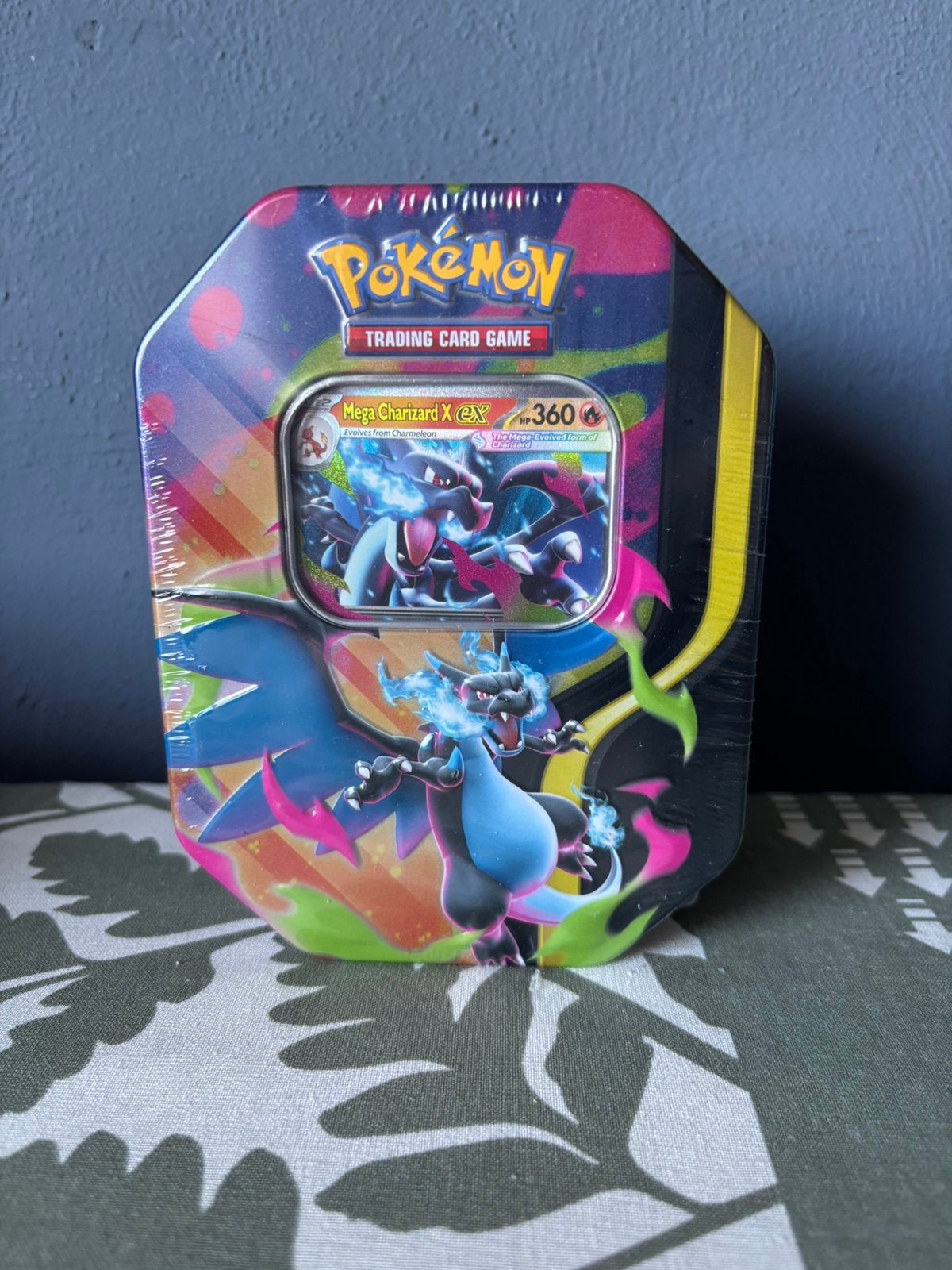 Mega Charizard X ex Tin - Pokémon, Ophalen of Verzenden, Zo goed als nieuw
