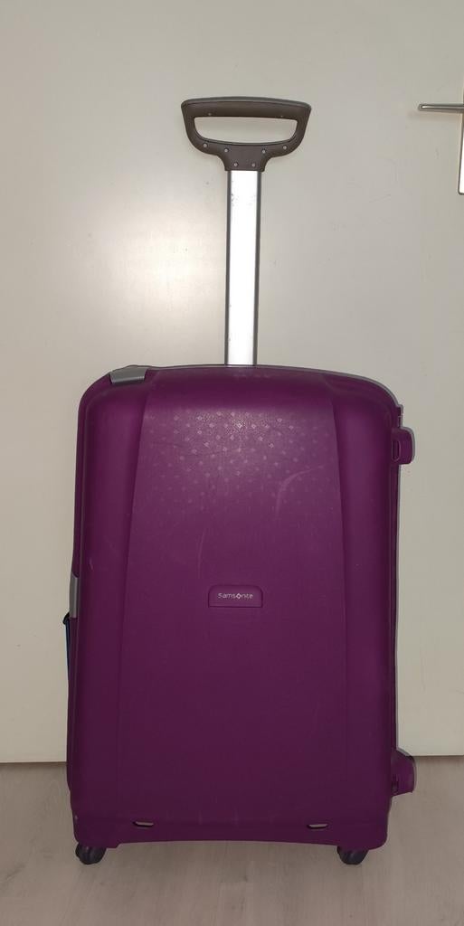 Medium koffer Samsonite met wielen en Tsa-Slot  66x47x28 cm, 60 tot 70 cm, Hard kunststof, 45 tot 55 cm, Slot