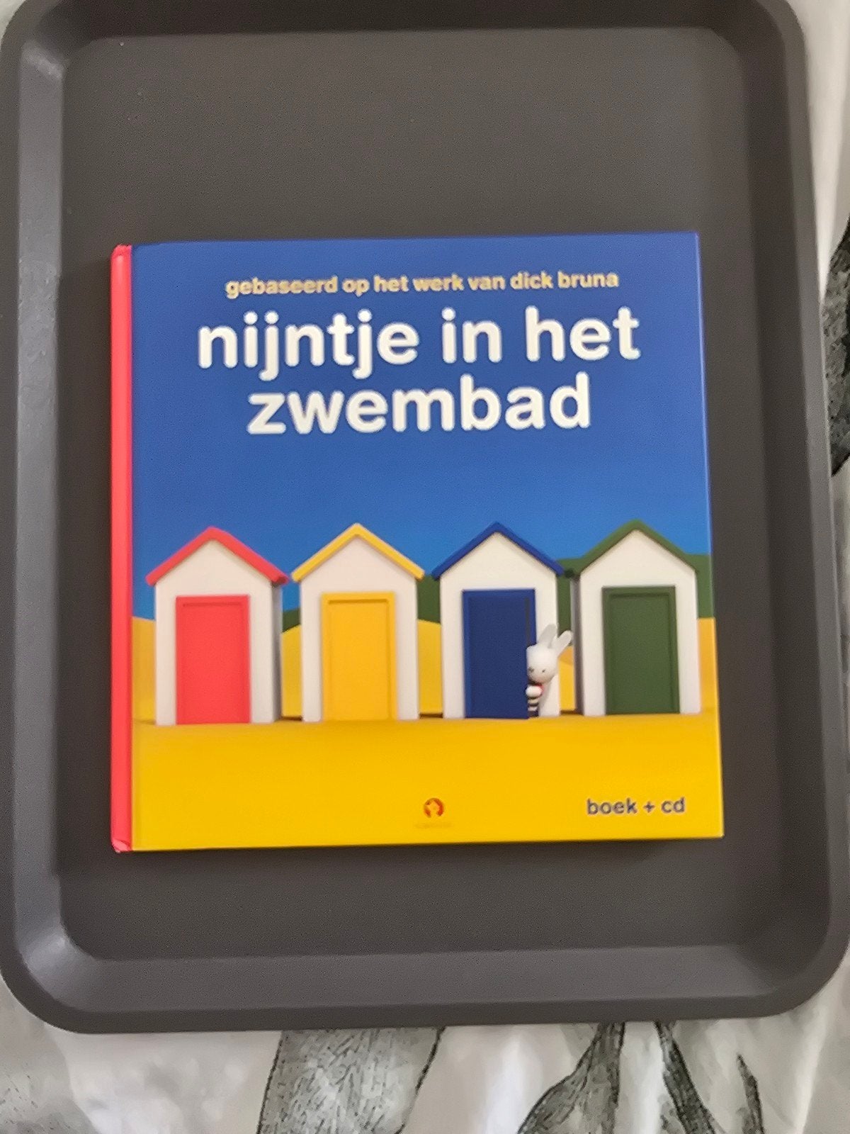 Dick Bruna - Nijntje in het zwembad, Boeken, Gelezen, Fictie algemeen, Ophalen of Verzenden, Dick Bruna