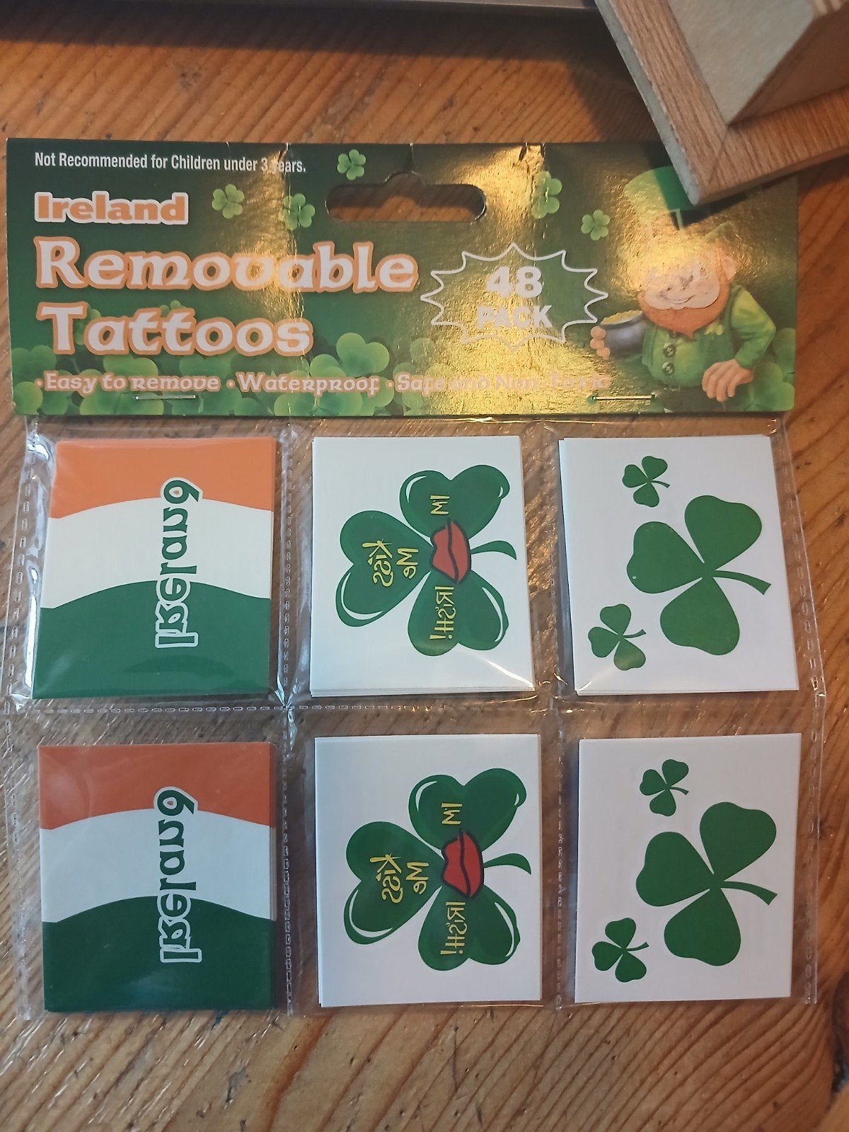 Ierland Klavertje Vier Tijdelijke Tattoos - 48 Stuks, Ophalen of Verzenden, Nieuw, Sticker