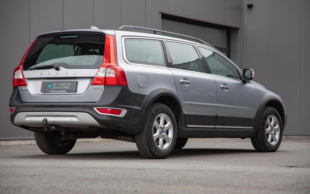 Volvo XC70 2.0 D3 FWD Momentum Cruise|Clima|Trekhaak, Auto's, Volvo, Voorwielaandrijving, Euro 5, Gebruikt, 1984 cc