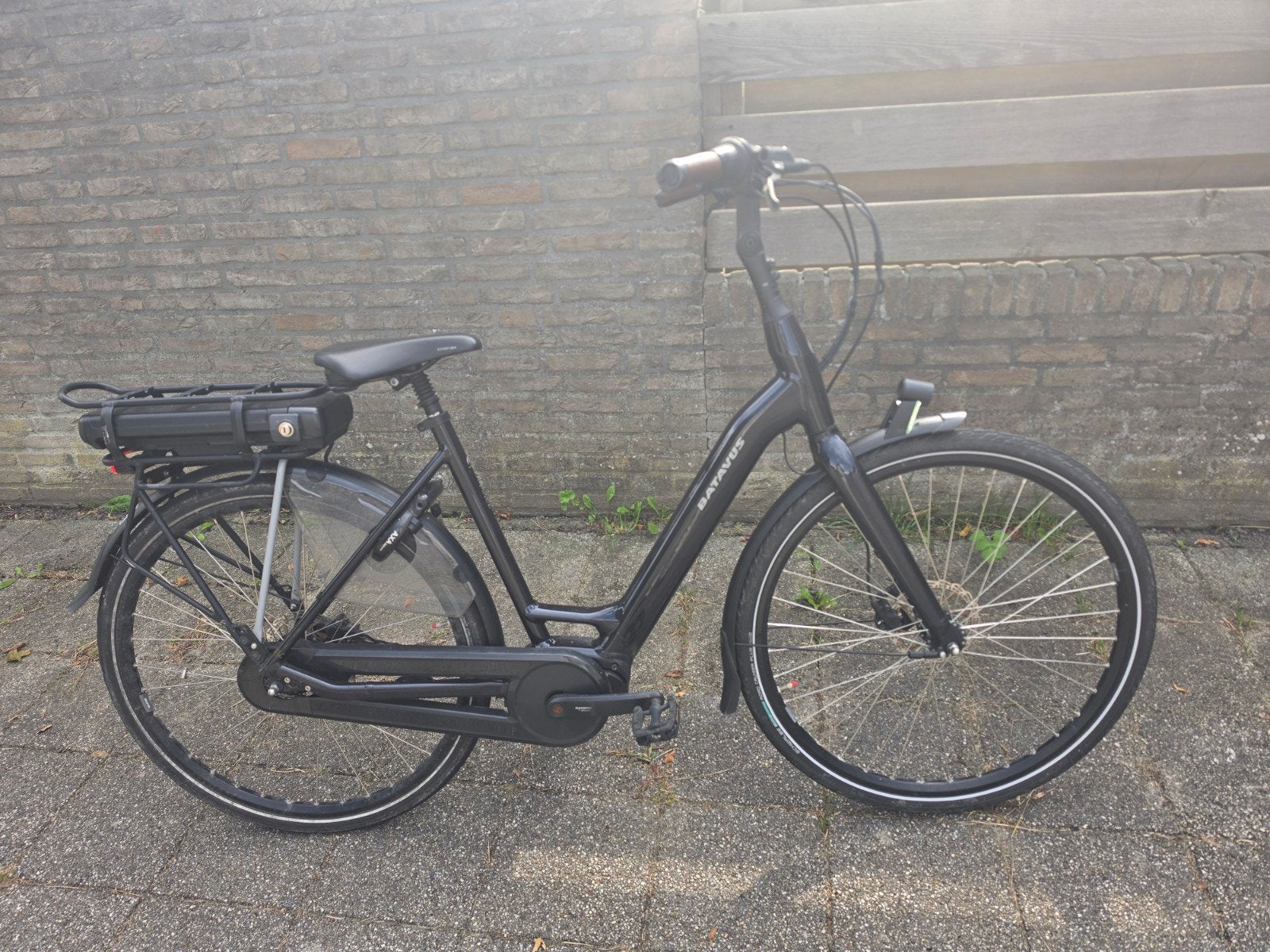 Foto 2 van Batavus E-bike Damesfiets - Zo goed als nieuw
