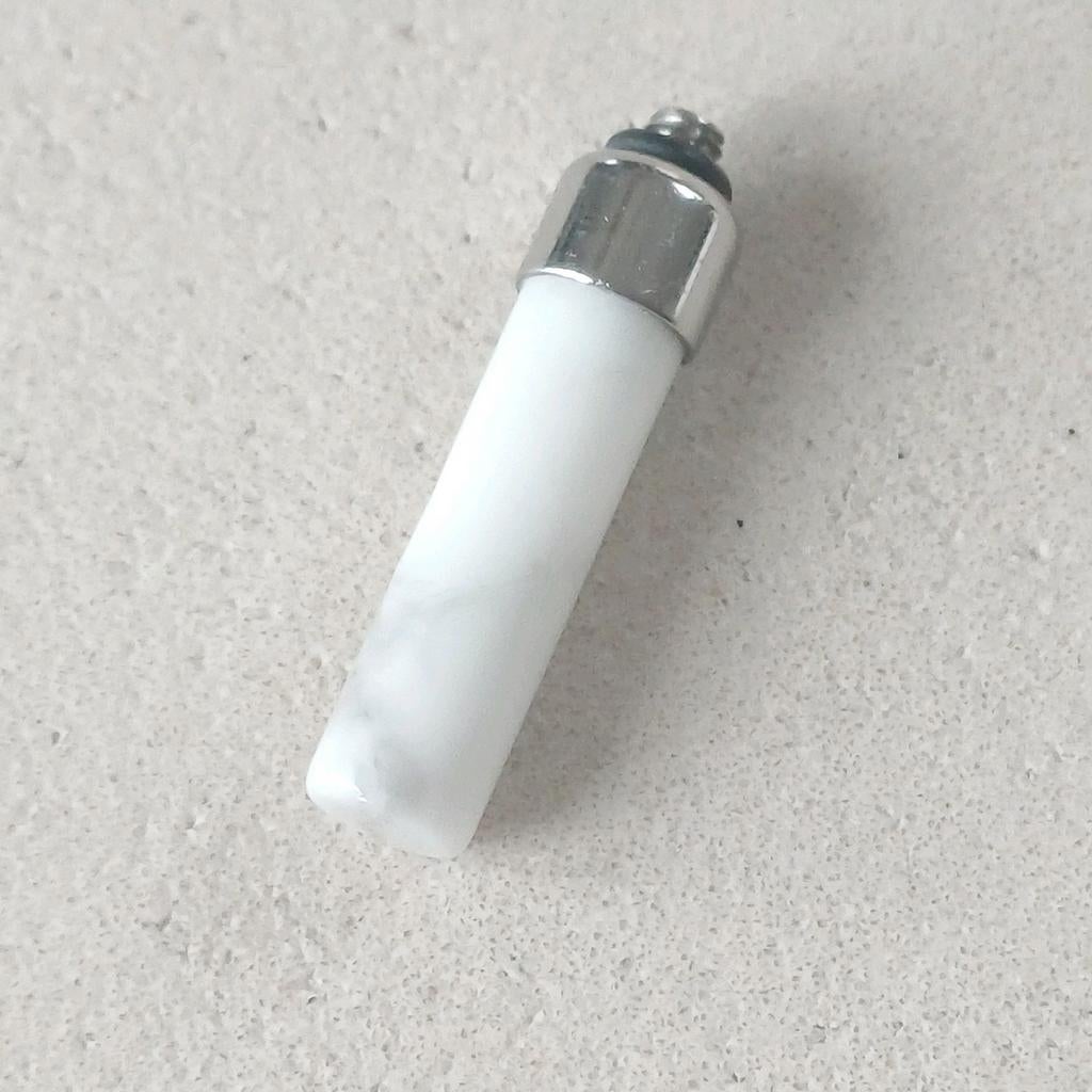 Zilverkleurige Melano twisted howlite zetting, Verzenden