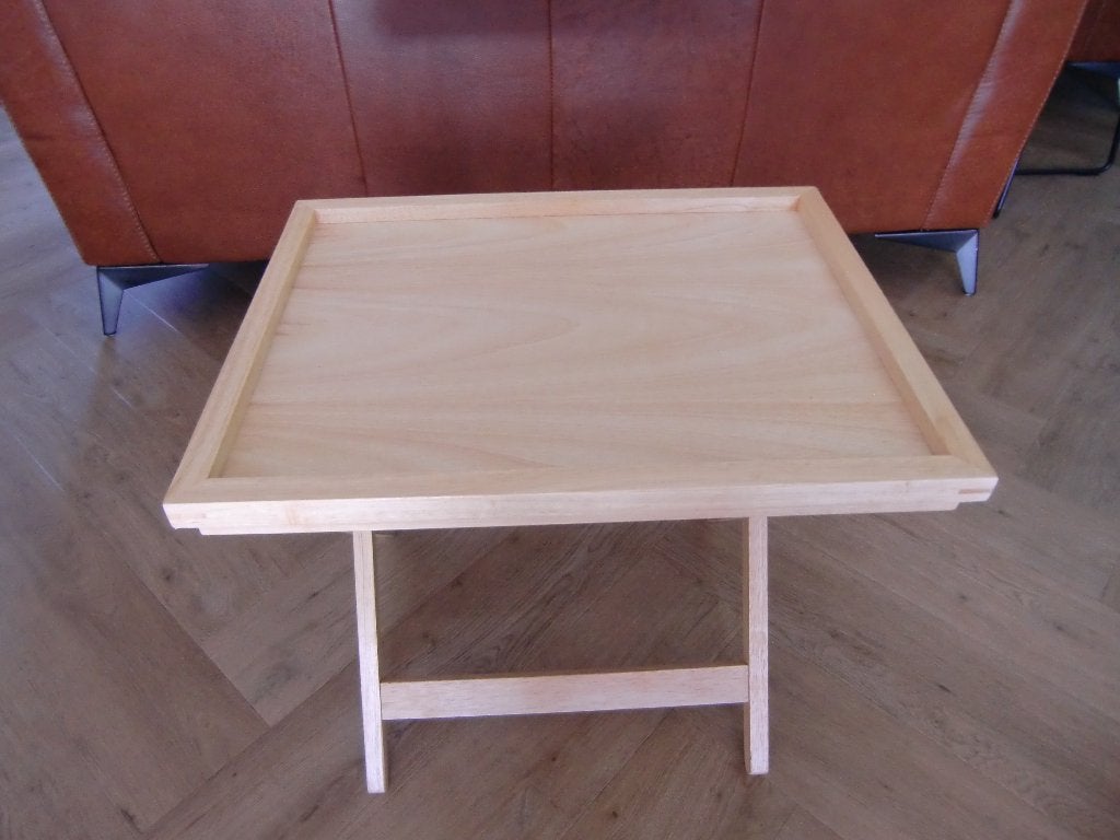 Houten bijzet tafeltje, dienblad., 45 tot 60 cm, Minder dan 55 cm, Ophalen of Verzenden, Zo goed als nieuw