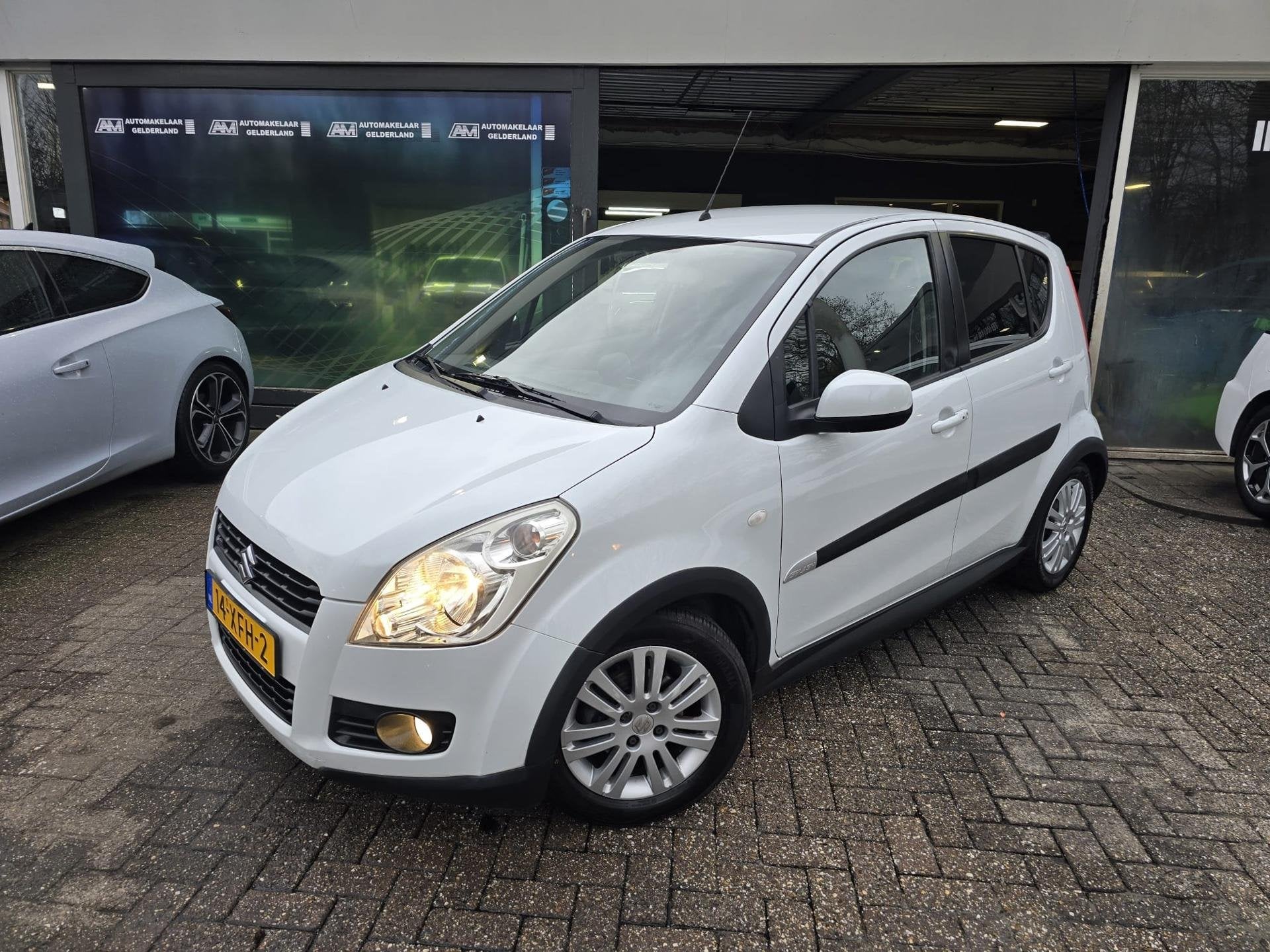 Suzuki Splash 1.0 VVT Exclusive EASSS | 2E EIGENAAR | 3/6 OF, Voorwielaandrijving, Euro 5, Stof, 31 €/maand