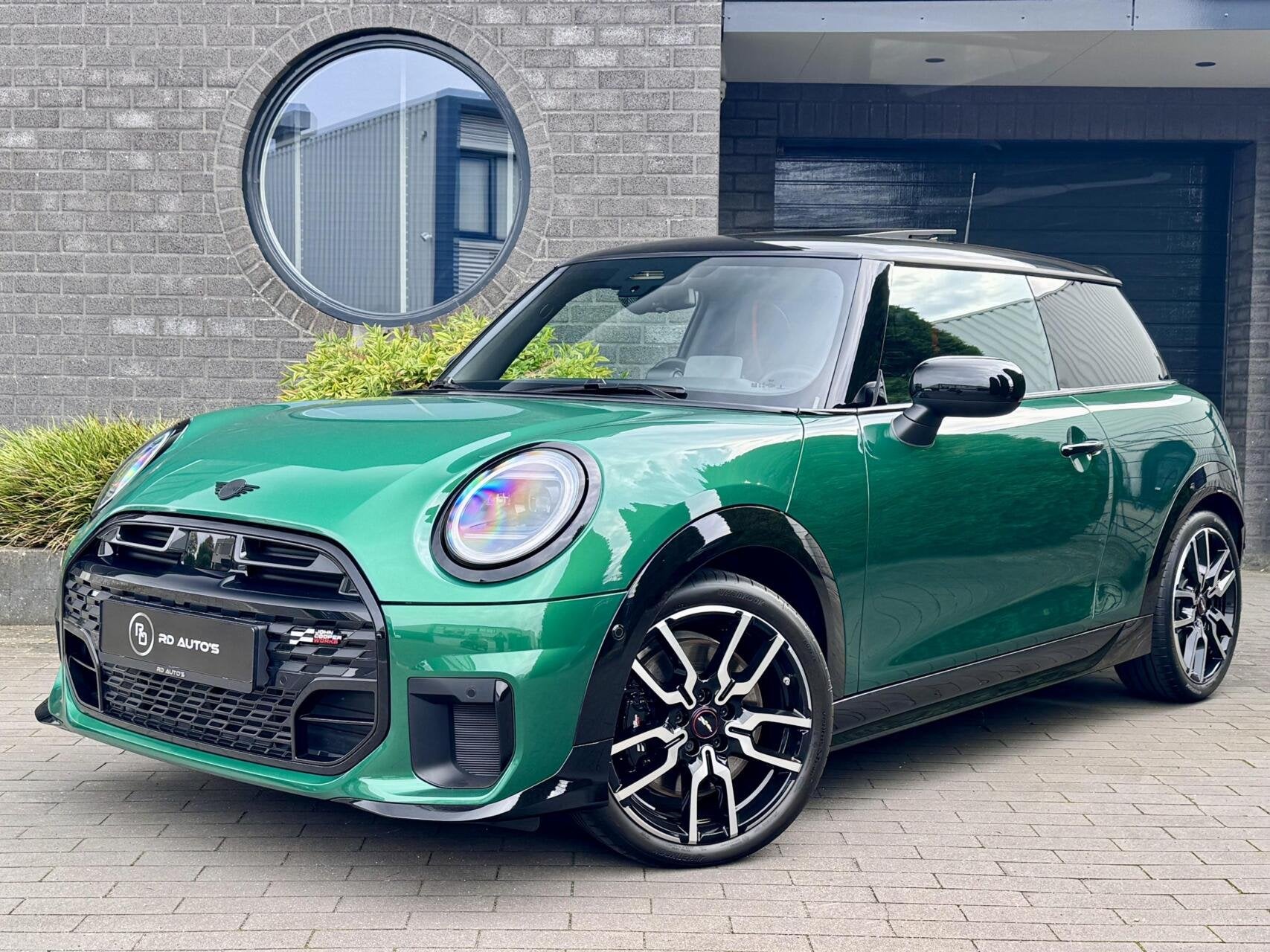 Mini Mini 2.0 Cooper S John Cooper Works Pano Camera Hud, Auto's, Gebruikt, Zwart, 4 cilinders, 4 stoelen