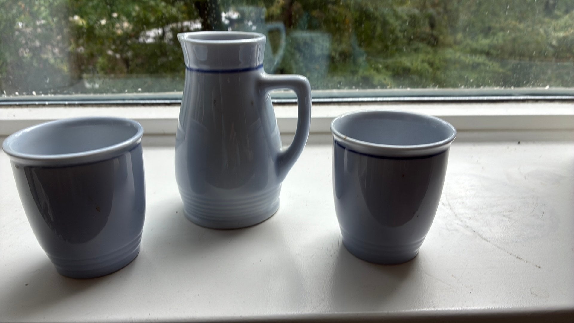 Vintage Lilien Porzellan Austria kan met twee kopjes, Antiek en Kunst, Ophalen of Verzenden