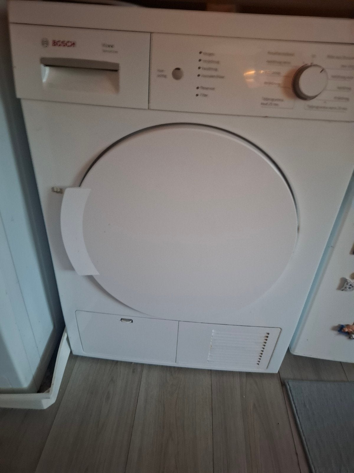 Bosch wasdroger - werkt prima, deur scharnier defect, Ophalen of Verzenden, Gebruikt, Voorlader, Condens