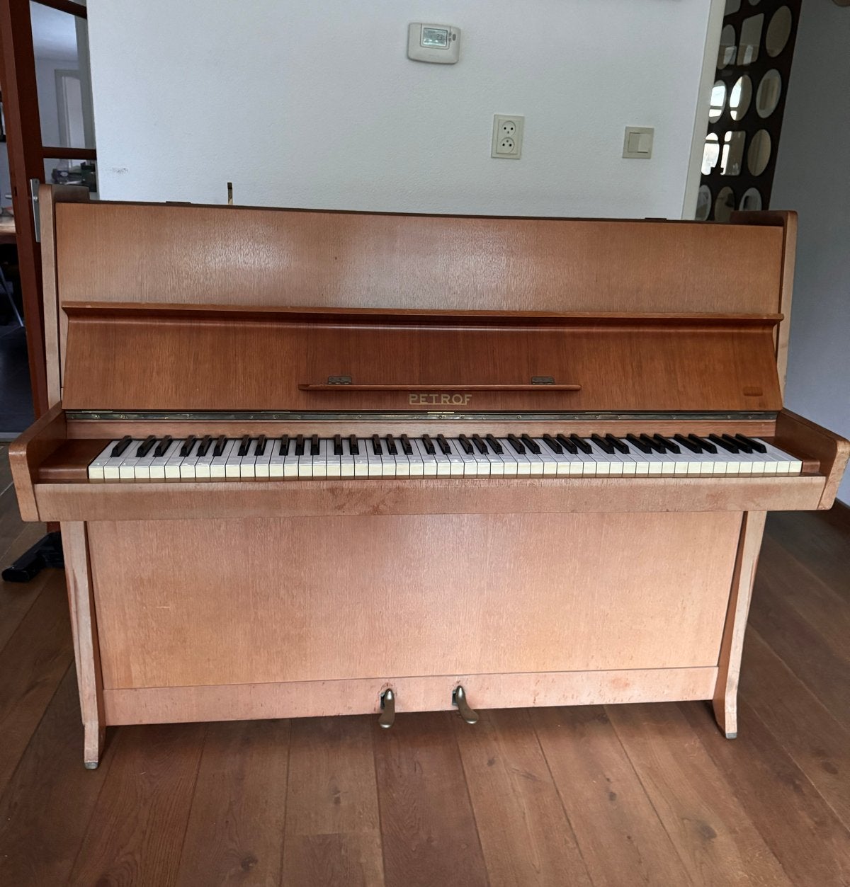 Petrof 115 piano – bouwjaar 1976, Muziek en Instrumenten, Ophalen, Gebruikt, Bruin, Piano