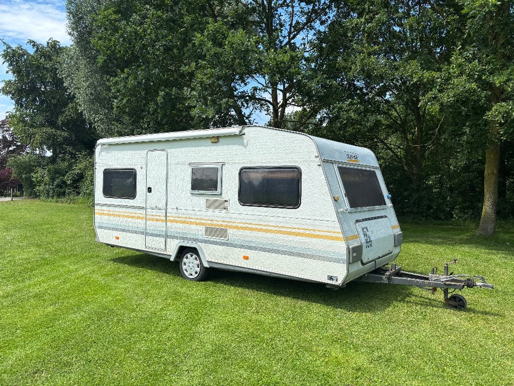 Knaus Südwind | Nette festivalcaravan | Vast bed | €1.950, Vast bed, Rondzit, Particulier, Knaus