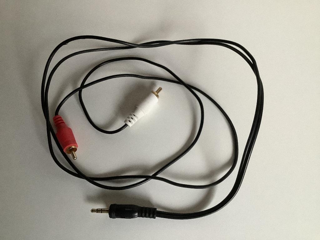 Stereo audio kabel 0.5m, Audio, Tv en Foto, Audiokabels en Televisiekabels, Ophalen of Verzenden, Zo goed als nieuw, Minder dan 2 meter