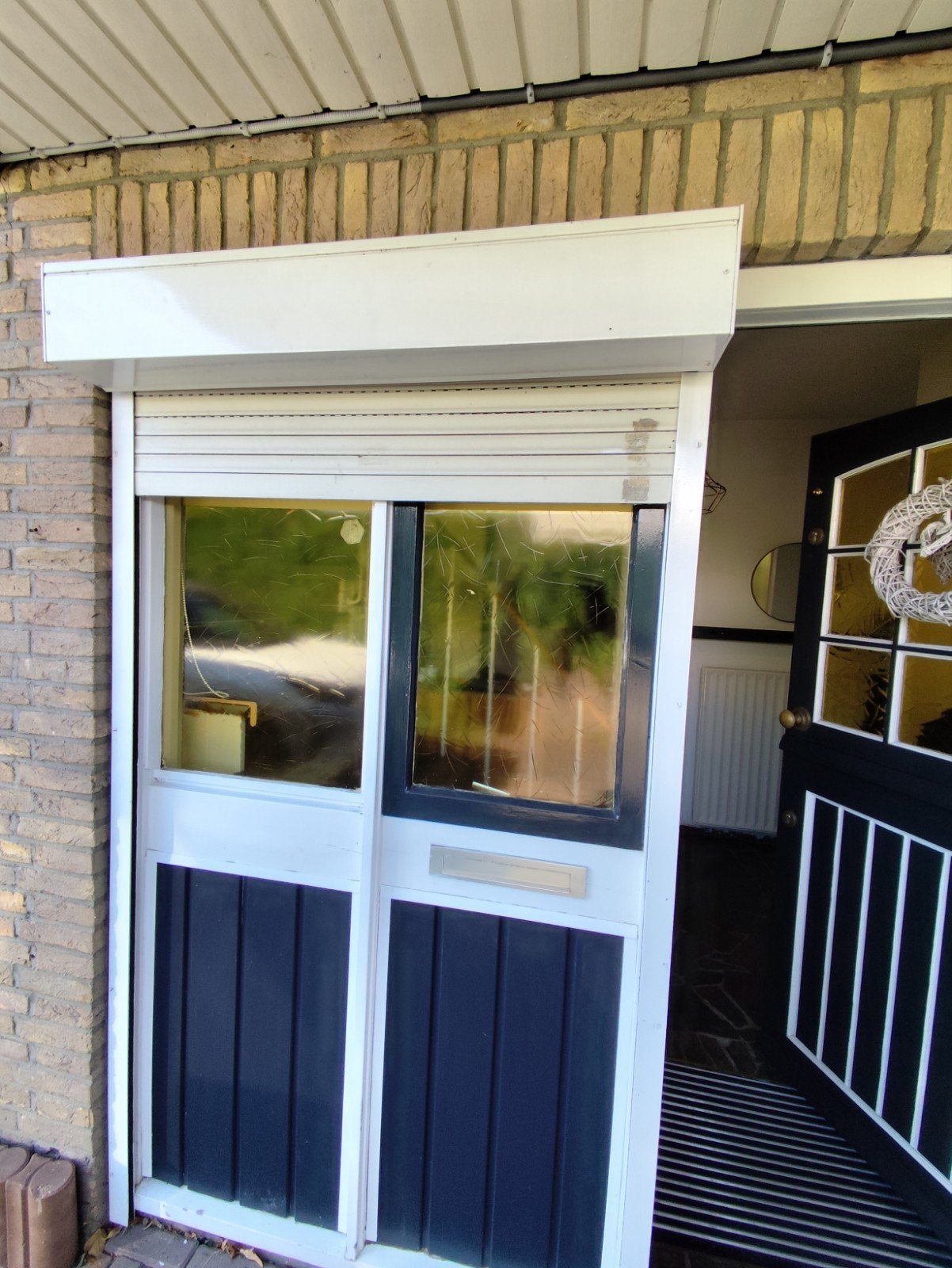 Handbediend rolluik voor deur of raam, Ophalen, Gebruikt, 100 tot 150 cm, Wit
