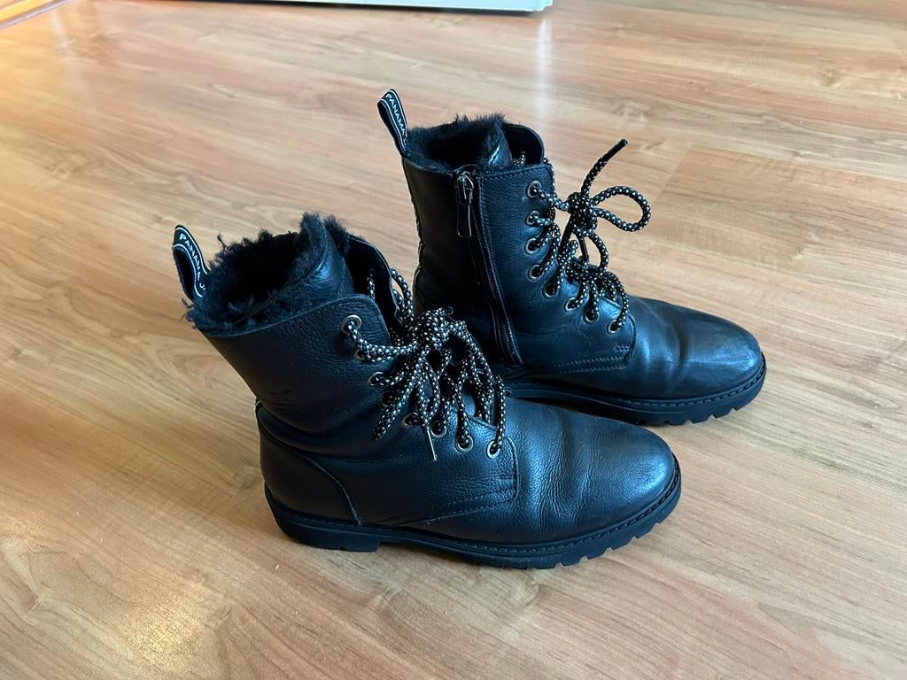 Panama Jack zwarte leren veterboots maar 36 met bontvoering, Ophalen of Verzenden, Zo goed als nieuw, Zwart, Lage of Enkellaarzen