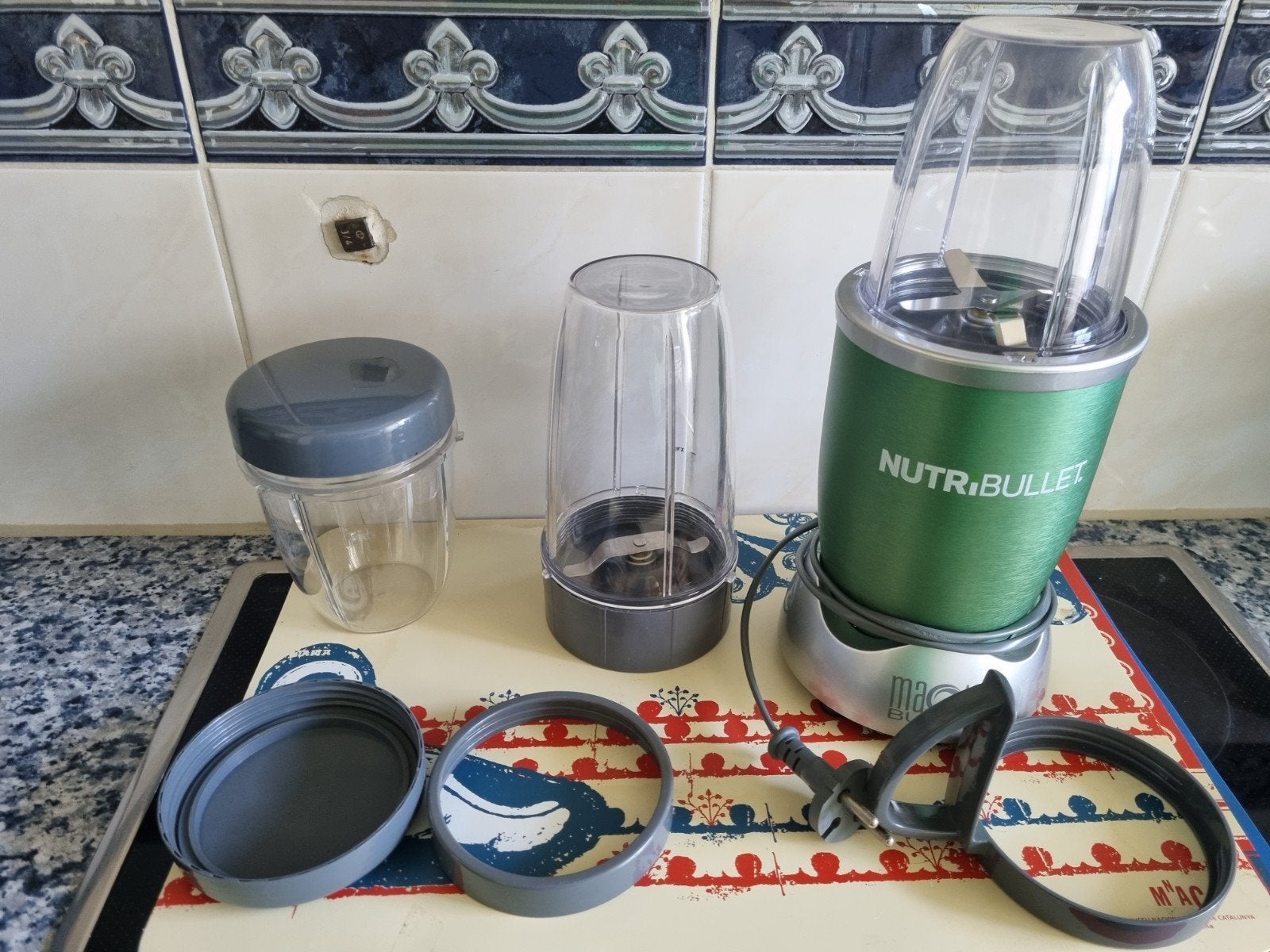 Deze Nutribullet N8 1018 is ideaal voor het maken van smooth, Ophalen of Verzenden, Gebruikt, Blender