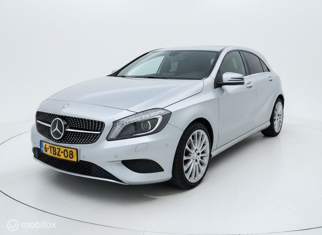 Mercedes A-klasse 180 Camera|Navi|Zwarte Hemel, Auto's, Gebruikt, 4 cilinders, 122 pk, 19 km/l