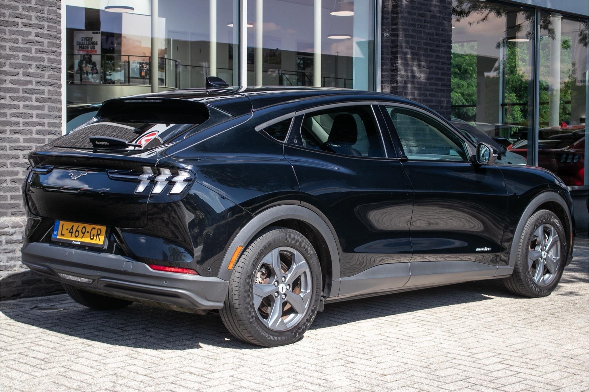 Ford Mustang Mach-E RWD 75 kWh | Adapt Cruise | Carplay | Te, Auto's, Stof, Gebruikt, 75 kWh, 1944 kg