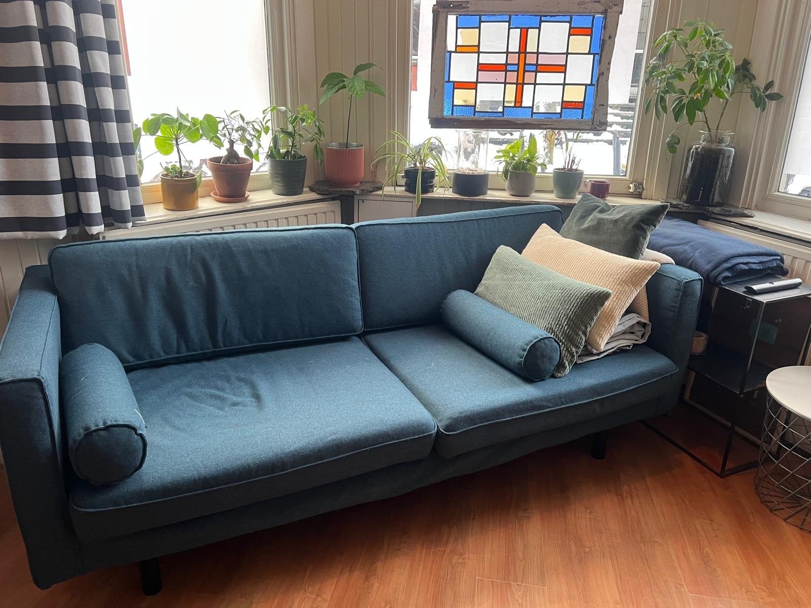 Comfortabele 2-zitsbank in blauwgroene stof, Huis en Inrichting, Banken | Bankstellen, Ophalen, Gebruikt, 150 tot 200 cm, Tweepersoons