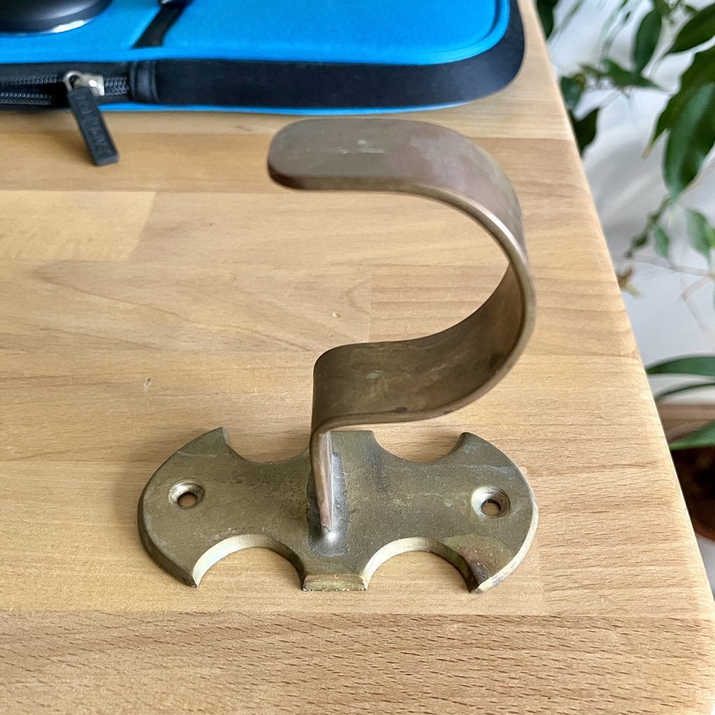Gezocht: Deze messing gordijnroede beugel / houder - 50 mm, Ophalen, Minder dan 50 mm