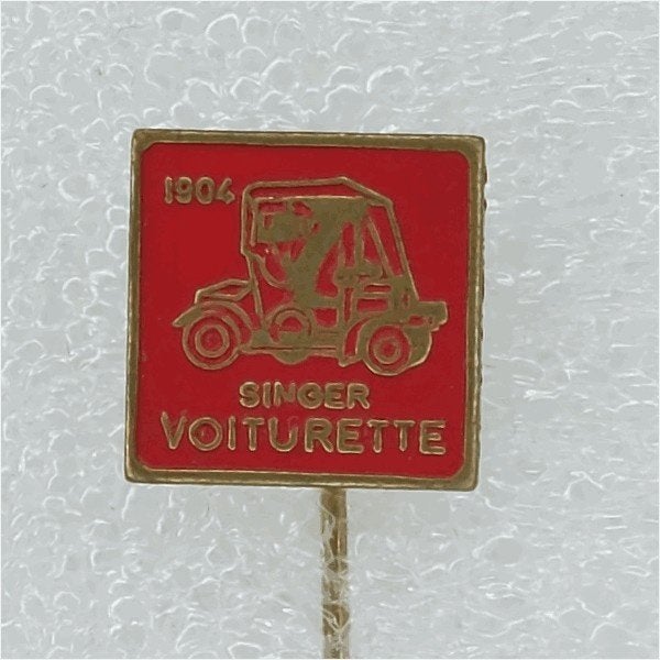 SP1027 Speldje Singer Voiturette 1904 rood, Ophalen of Verzenden, Gebruikt, Overige onderwerpen