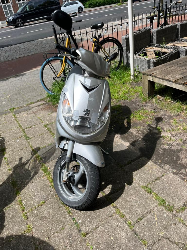 Peugeot vivacity 2005, Fietsen en Brommers, Snorfietsen en Snorscooters, Ophalen, Gebruikt, Benzine, Peugeot