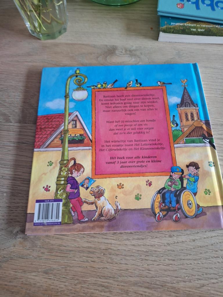 Het Dierenwinkeltje - Marianne Busser & Ron Schröder, Ophalen of Verzenden, Zo goed als nieuw, Marianne Busser en Ron Schröder