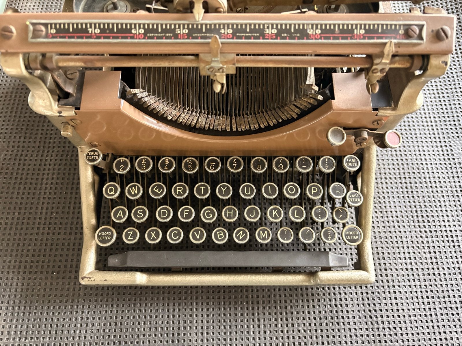 Underwood typmachine t.e.a.b, Diversen, Ophalen