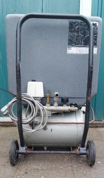 Stille luchtcompressor 19L Atlas Copco LX, Ophalen, Gebruikt, 10 bar of meer, Minder dan 200 liter/min