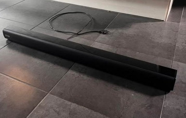 Hyundai HHE271901 2.0 CH BLUETOOTH Soundbar, Ophalen of Verzenden, Bluetooth, Gebruikt
