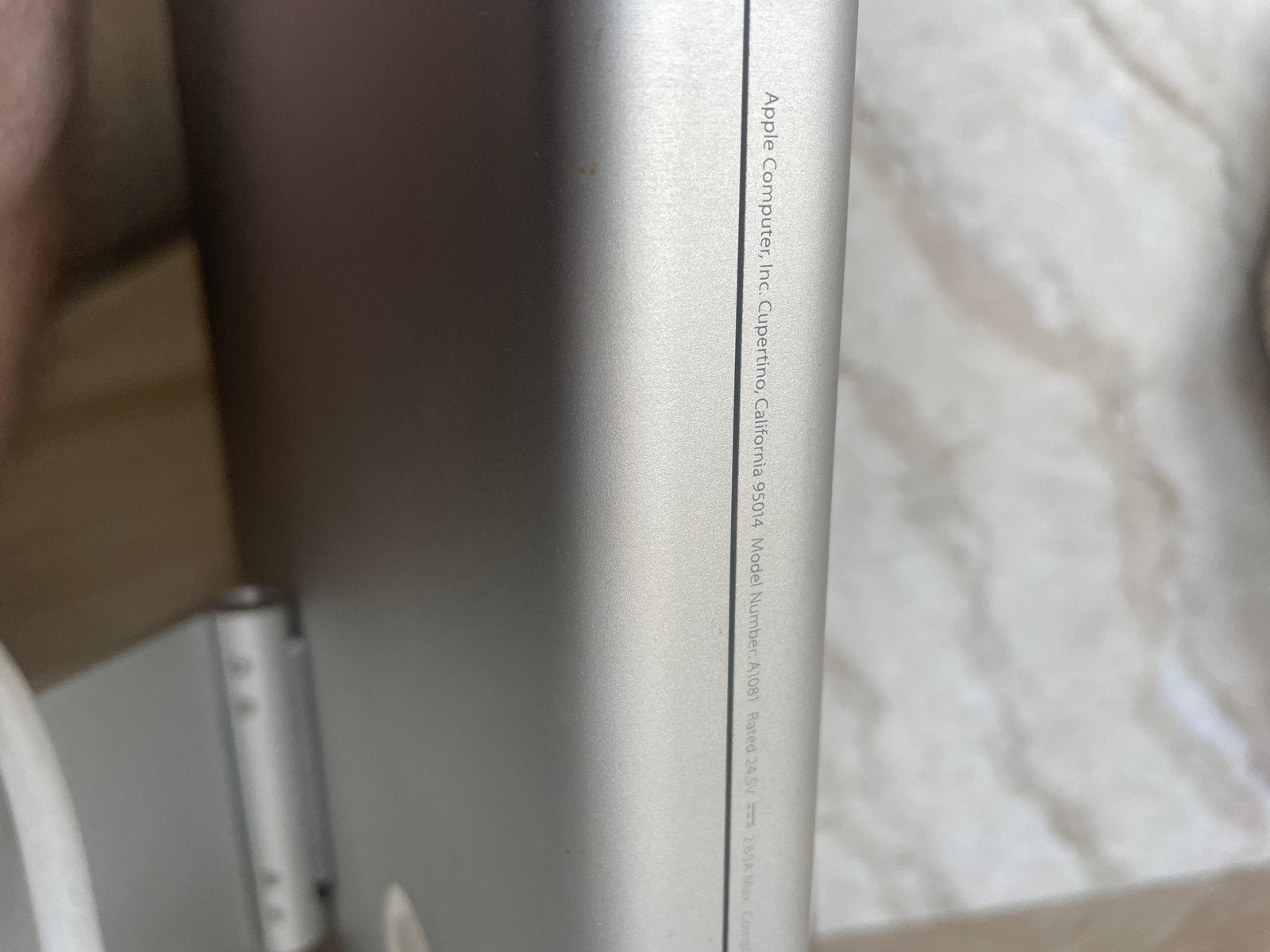 Apple Cinema Display A1081 - 20 inch monitor, Computers en Software, Monitoren, Ophalen, Gebruikt, IPS, Kantelbaar