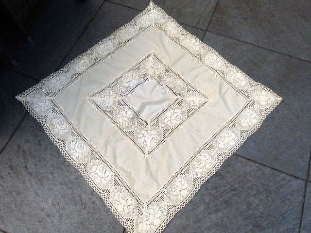 katoenen kleed met kant  90x90, 50 tot 100 cm, Beige, Vierkant, Zo goed als nieuw