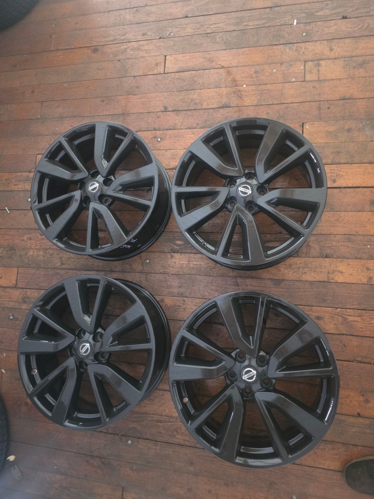 Set 19 inch zwarte velgen voor Nissan Qashqai 19x7j, Auto-onderdelen, Gebruikt, Velg(en), Terreinwagen, Zomerbanden