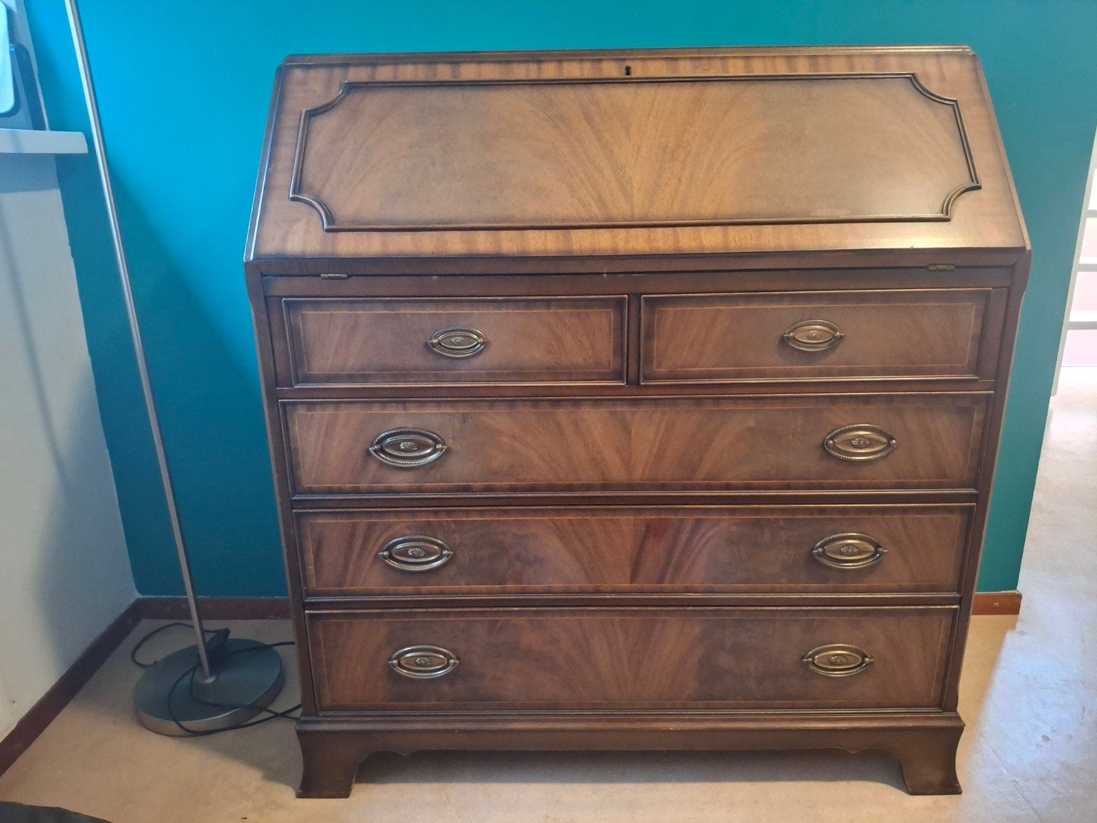 Vintage Engelse Secretaire - Mahonie Bureau met Klep, Antiek en Kunst, Ophalen