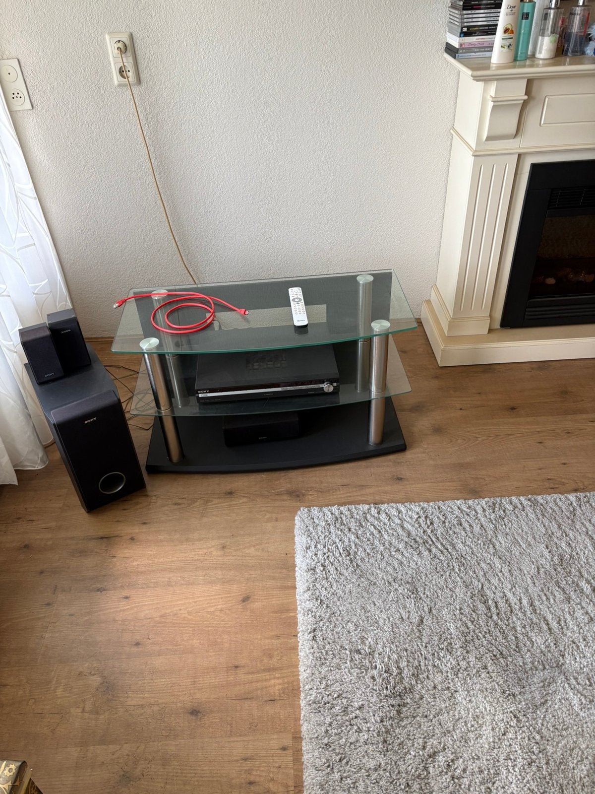 T.V kast, Ophalen