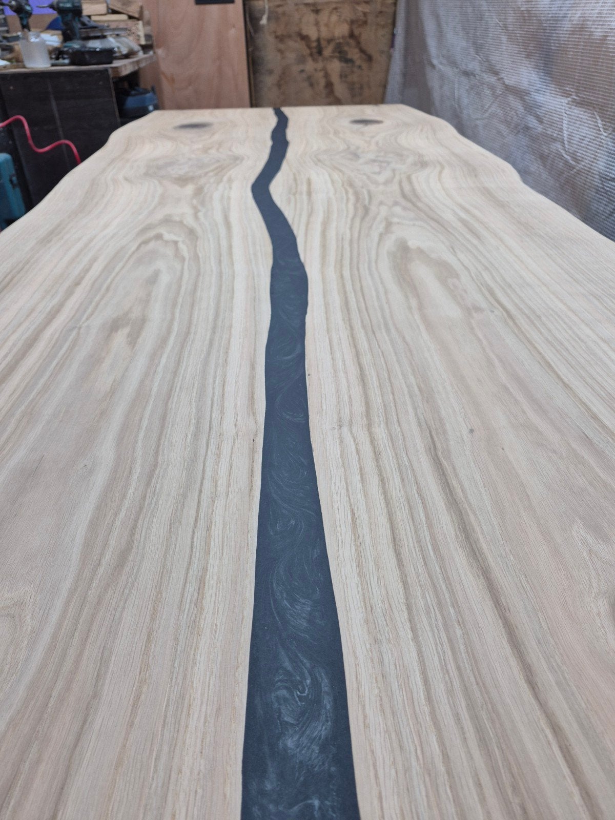 eiken boomstam tafel met epoxy rivier, Ophalen, Rechthoekig, 200 cm of meer, 50 tot 100 cm