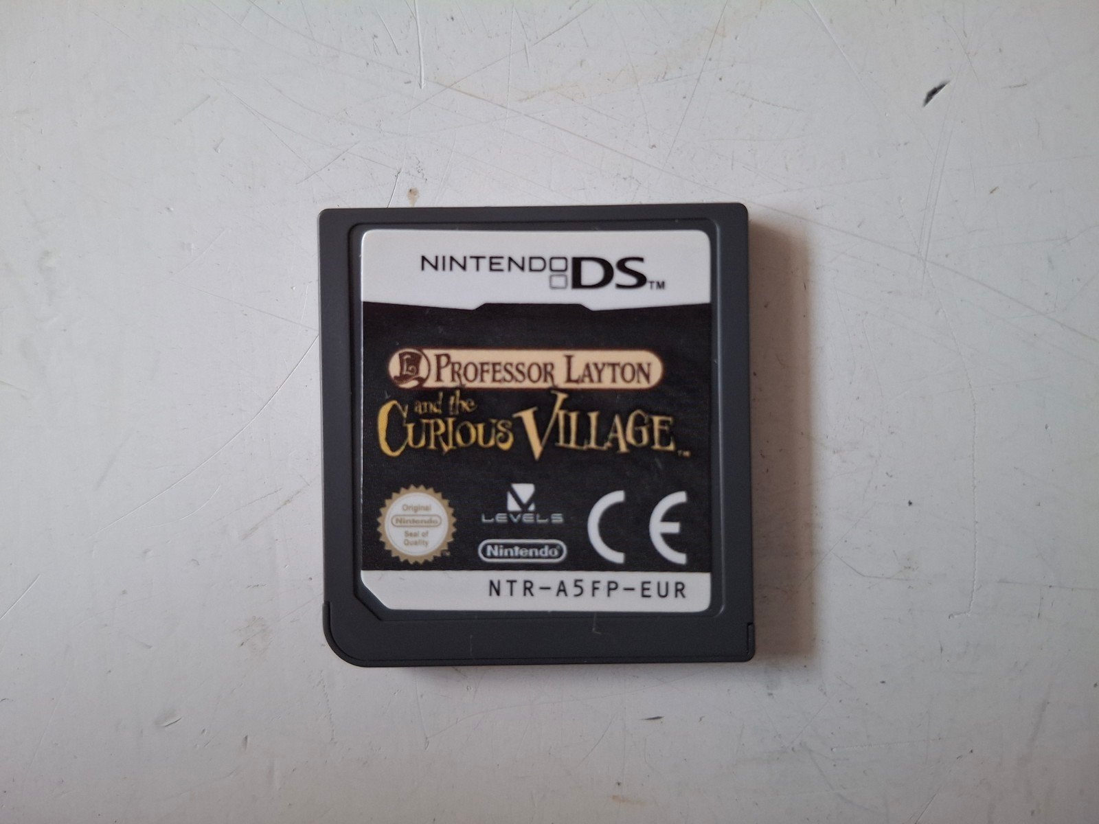 Professor Layton and the Curious Village - DS losse card, 1 speler, Ophalen, Gebruikt, Puzzel en Educatief