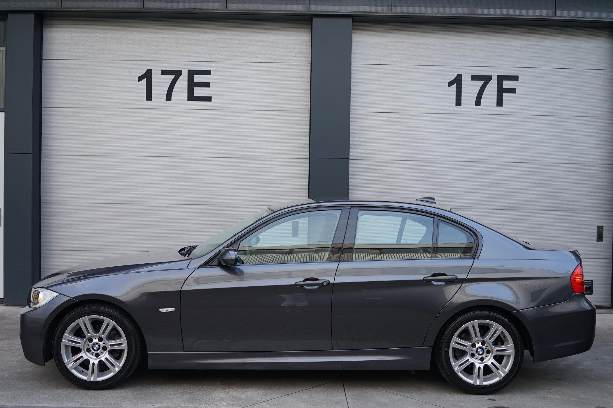 BMW 3-serie 318i M-pakket, Auto's, Metallic lak, 14 km/l, Bedrijf, Handgeschakeld
