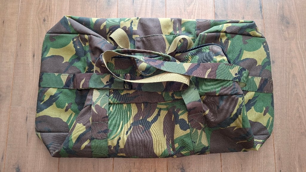 Draagtas / rugzak groot Woodland, Verzamelen, Militaria | Algemeen, Ophalen of Verzenden, Landmacht, Nederland, Overige typen