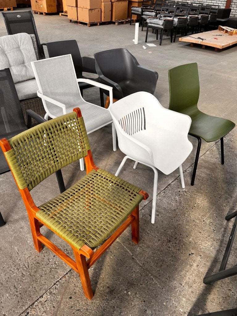 Partij verschillende tuinstoelen - alles €250 - los €20,-, Ophalen, Stoelen, Stoelen, Zo goed als nieuw