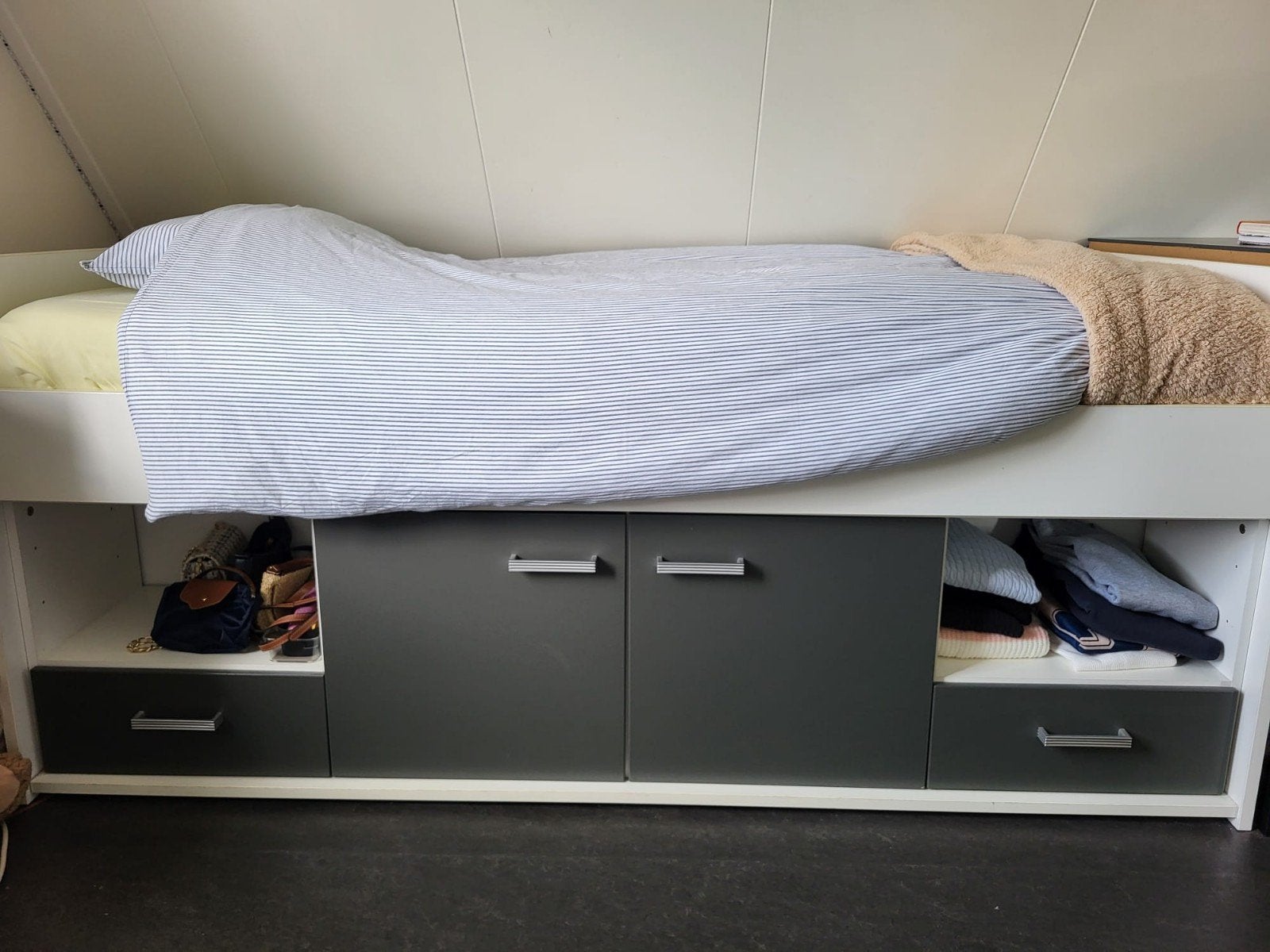 Bed (kajuitbed) inclusief matras., Ophalen, Gebruikt, 90 cm, Wit
