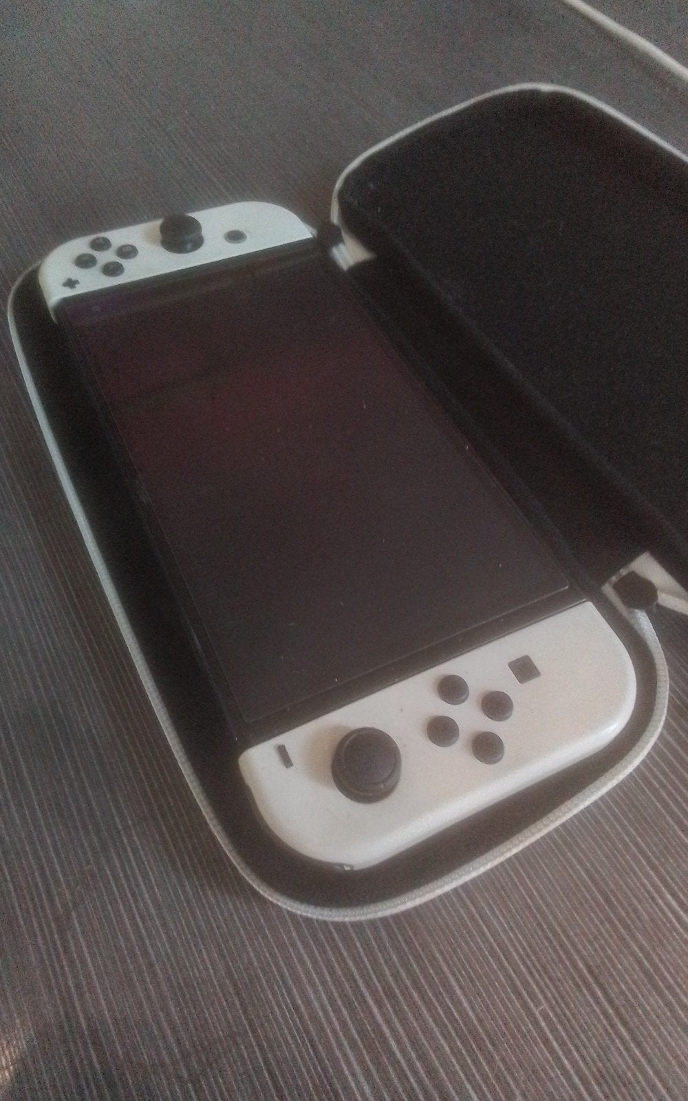 Nintendo Switch OLED Wit met hoesje, Ophalen, Zo goed als nieuw, Met 2 controllers, Switch OLED