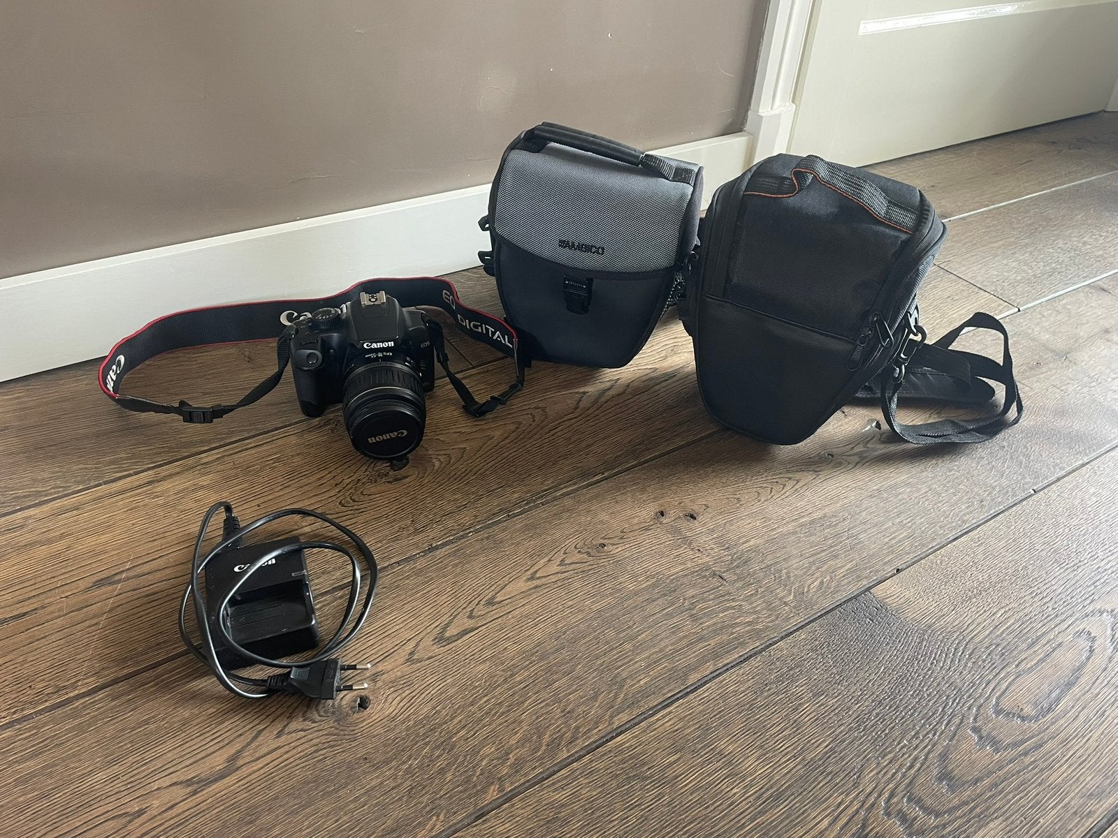 Canon EOS 1000D camara te koop!!, Ophalen of Verzenden, Zo goed als nieuw, Canon, Geen optische zoom
