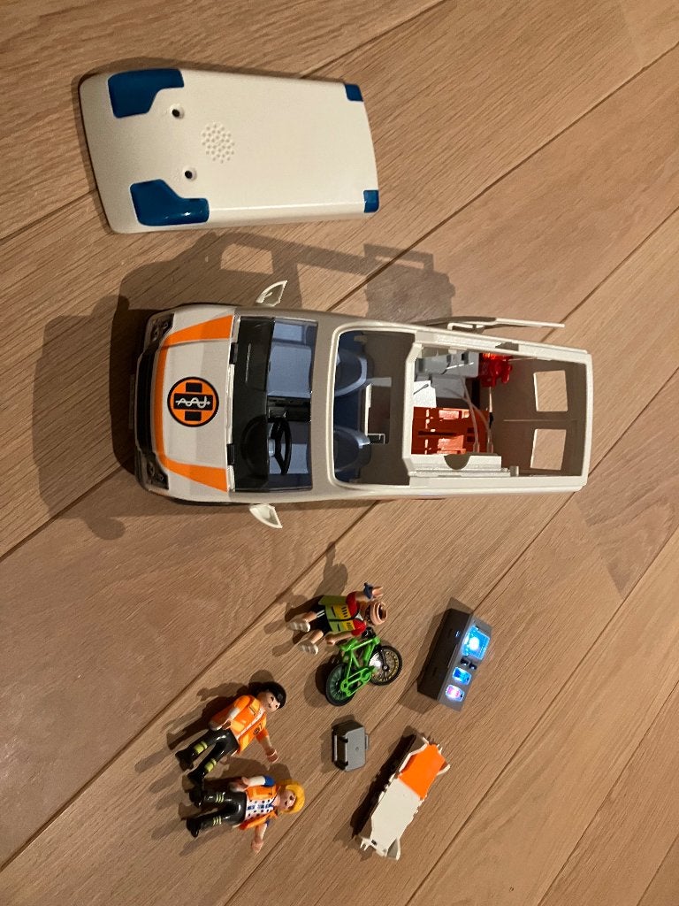 Playmobil ambulance met licht en geluid, Ophalen of Verzenden, Zo goed als nieuw