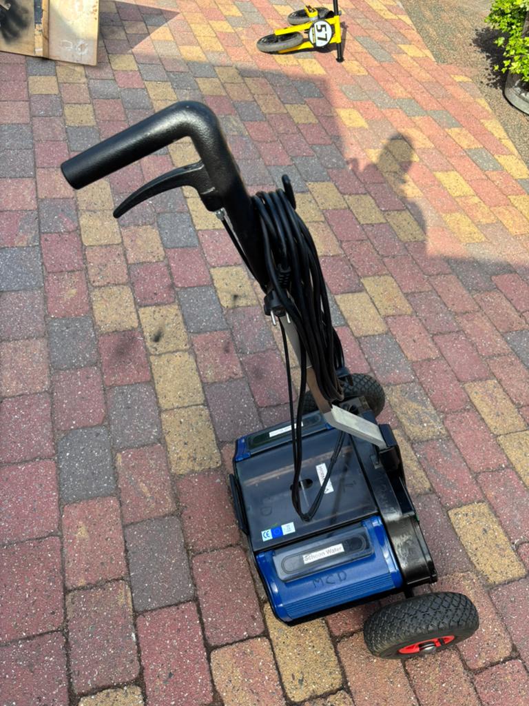 Duplex schrop machine / met onderstel/ D 340, Ophalen, Zo goed als nieuw, Schrobmachine