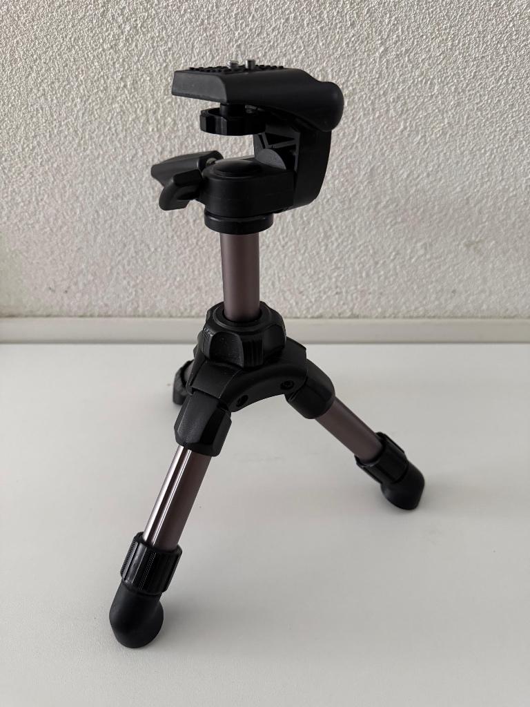 Tafelstatief Vanguard VS-82, Ophalen, Zo goed als nieuw, Minder dan 150 cm, Driepoot