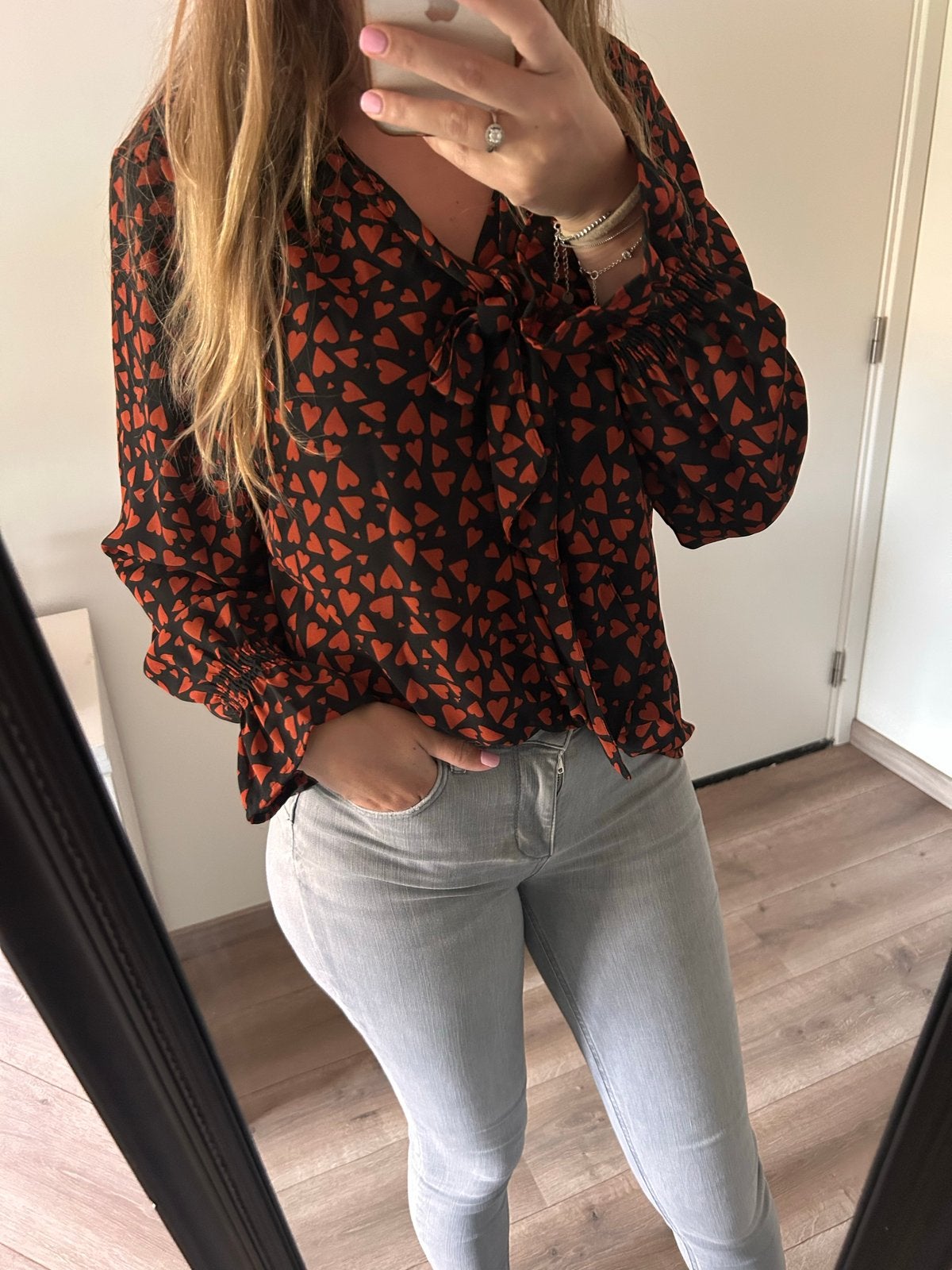 Hema blouse met hartjesprint, Kleding | Dames, Ophalen of Verzenden, Zo goed als nieuw, Maat 42/44 (L), Zwart