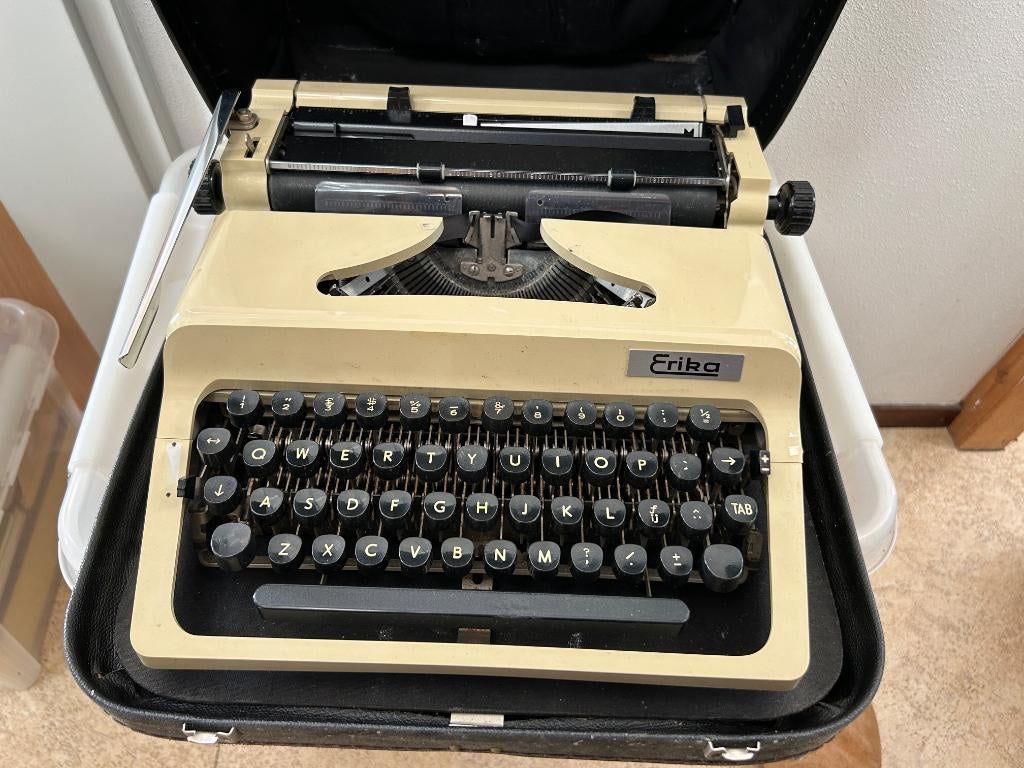 Erika typemachine, Diversen, Typemachines, Ophalen, Gebruikt