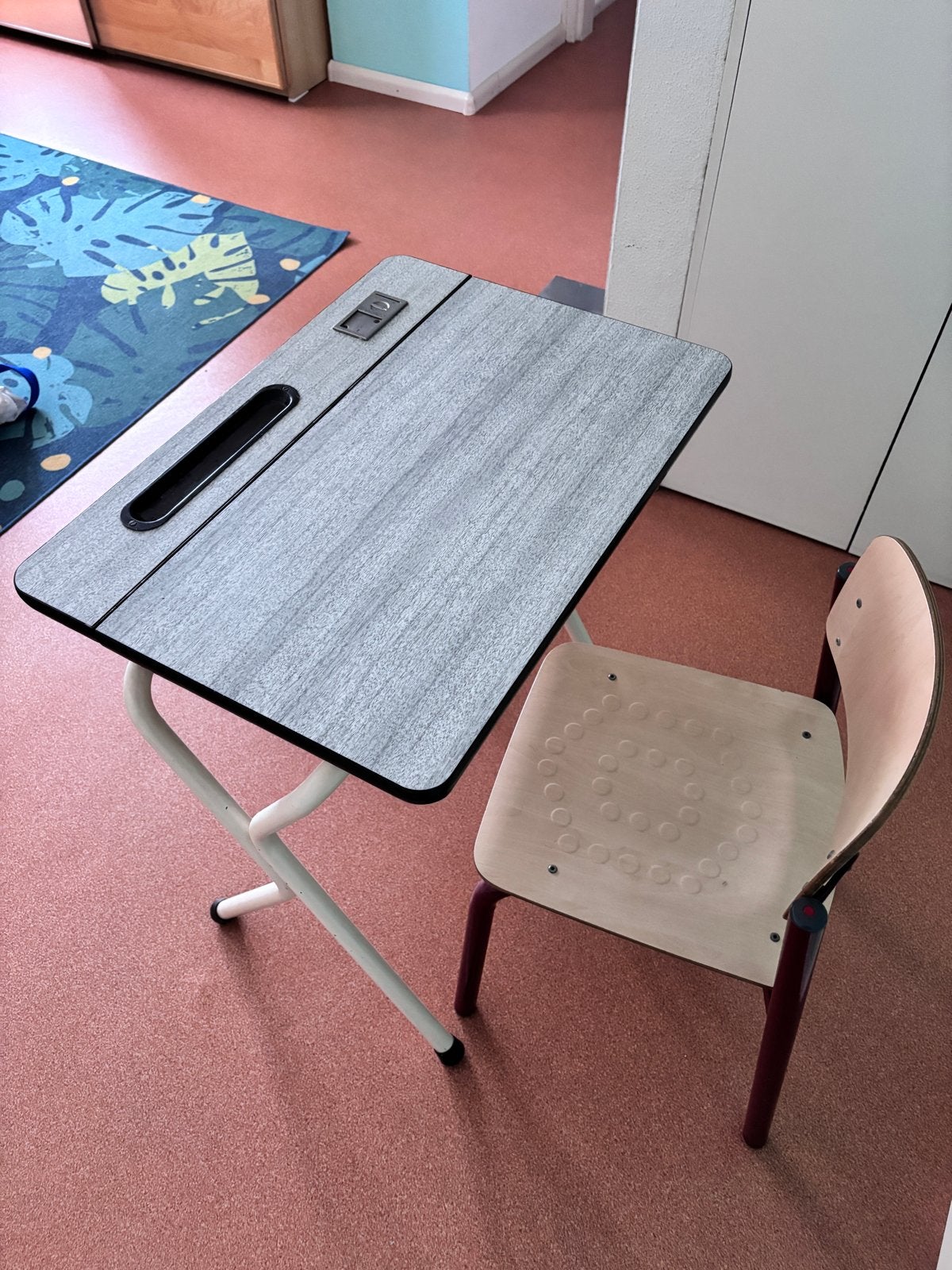 schoolbureautje met stoel, Ophalen, Gebruikt, Tafel(s) en Stoel(en)