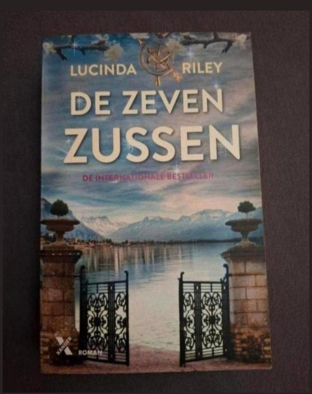 De Zeven Zussen - Lucinda Riley (Internationale Bestseller), Ophalen of Verzenden, Zo goed als nieuw, Lucinda Riley, Nederland